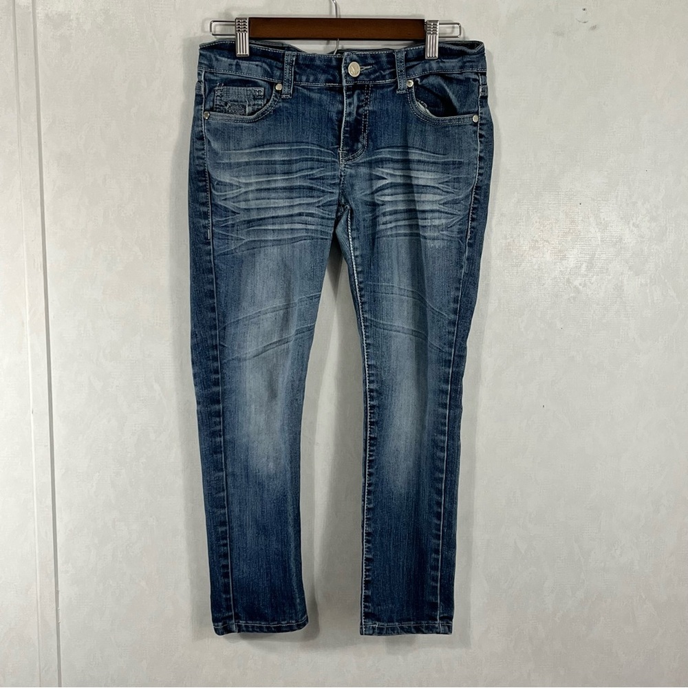 NV Nevada Classic Denim Skinny Jeans for Women Back Pocket Detail Light Blue